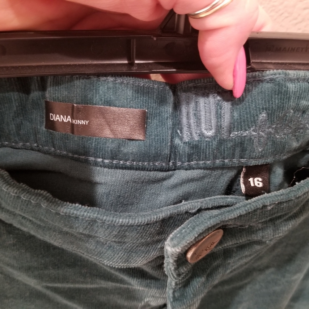 Jeans - Picture 2 of 3